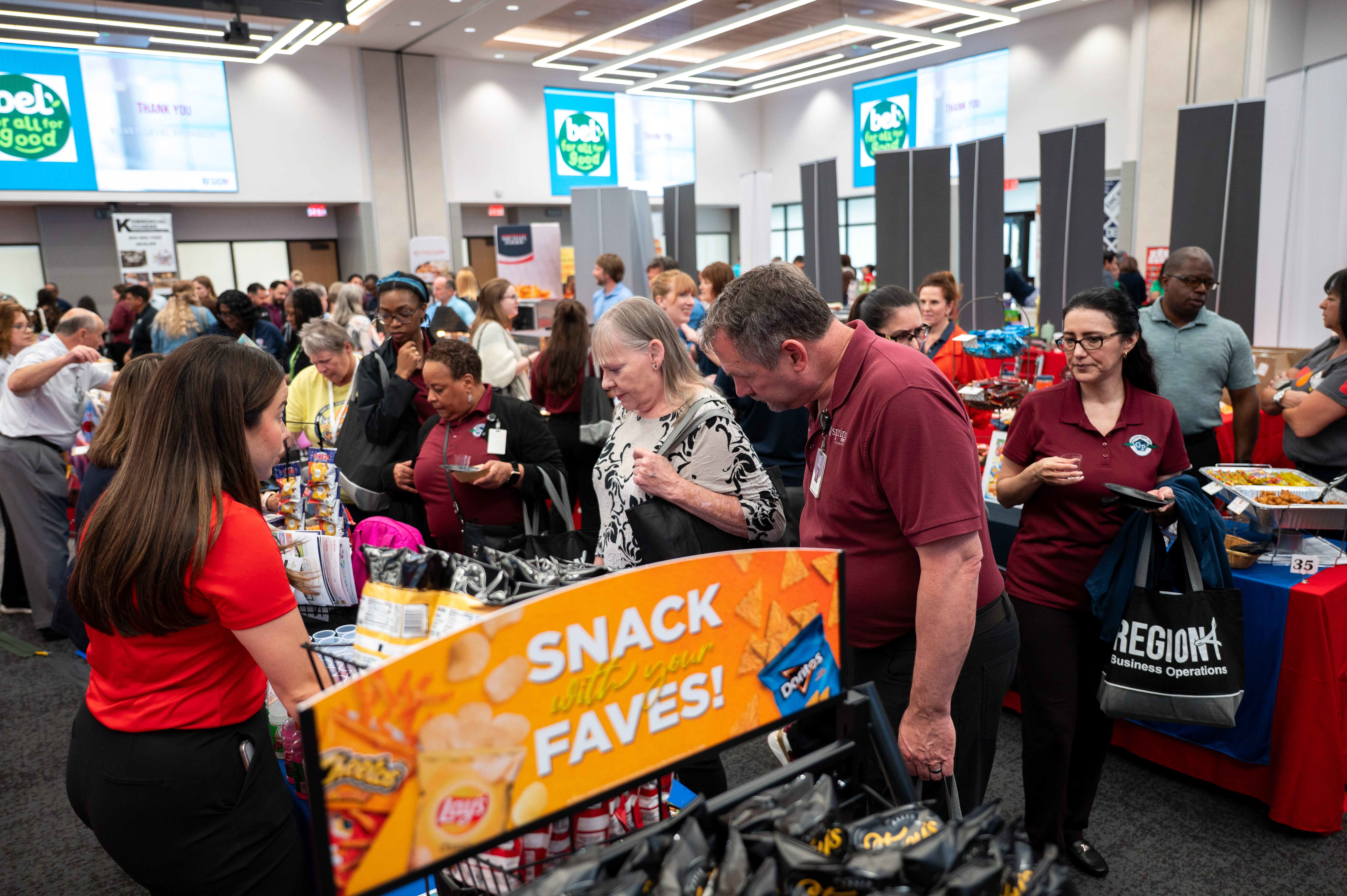 Child Nutrition Expo vendor displays