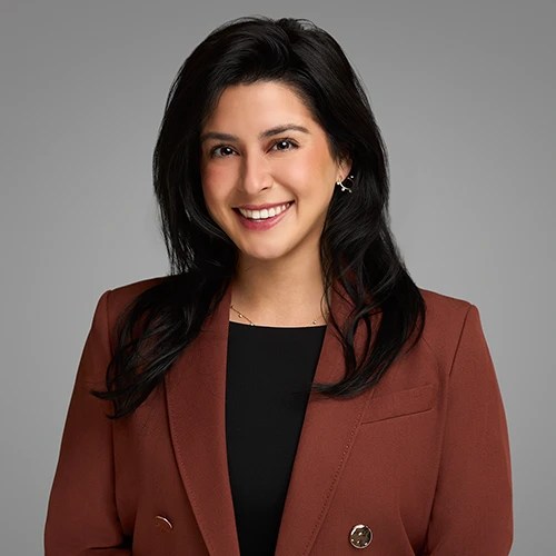 Victoria Olivarez headshot